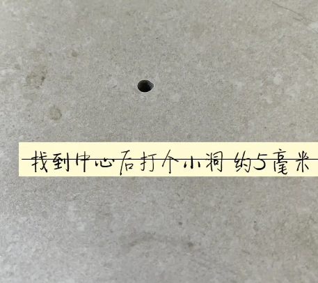 高陵瓷砖空鼓维修公司专业解答在瓷砖铺贴过程中，如果砂料搅拌不均匀，将会带来以下问题